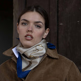 Bandana in Pura Seta con Stampa Staffe e cornice blu - 1024