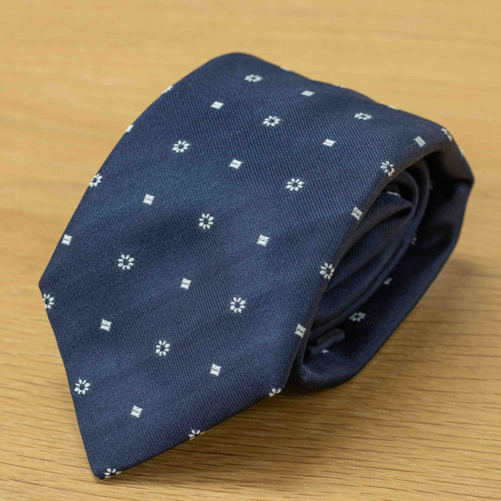 Cravatta micro classicino in pura seta - 1093