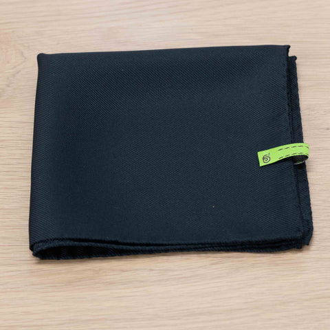 Molain Fazzoletto da taschino quadrato da uomo in 100% pura seta, tinta unita, in raso, per fazzoletto da uomo, nero, taglia unica Molain Fazzoletto da taschino quadrato da uomo in 100% pura seta, tinta unita, in raso, per fazzoletto da uomo, nero, taglia unica
