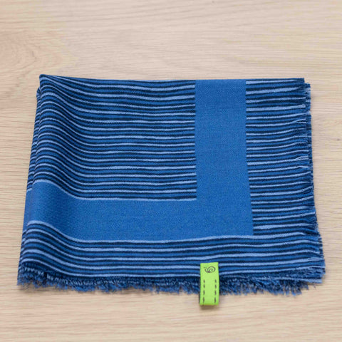 pochette in lana stampata blu made in italy