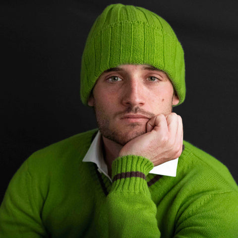 Berretto uomo in maglia di Cashmere colore Verde Slow Cod. 826