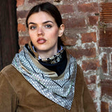 Foulard in pura Seta stampa disegno geometrico colore Nero Cod 850