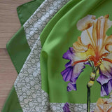 Foulard in pura Seta stampa fiore Lilium colore verde Cod 854