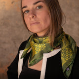 Foulard in pura Seta stampa pois tonale verde Cod 861