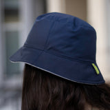 Cappellino Bucket Donna doppia faccia: impermeabile e Cashmere colore blu navy Cod 866-867