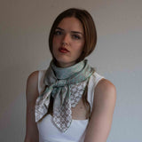 Foulard in Pura Seta cm 90x90  Stampa Geometrica - 921