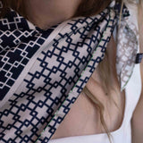 Foulard in Pura Seta cm 90x90  Stampa Geometrica - 922