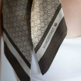 Bandeau in pura seta stampa sfumatura marrone - 930