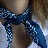 Bandana in pura seta Paisley Blu - 945