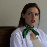 Bandana in pura seta pois verde - 953
