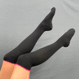 Calze Parigine donna in Cotone Nero con balza Fuxia Cod 392