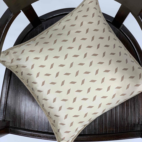 Pure Jacquard Silk Pillow, Cm 40X40 geo design  color Ecru Cod 470