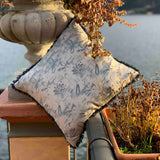 Cuscino in Seta  Vintage Cm 40x40 disegno paisley colore bianco ghiaccio  Cod 498