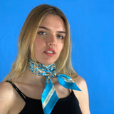 Bandeau in Pura Seta disegno foglie anni 70 colore blu. Cod 567