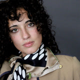 Foulard cm 90x90 Pura Seta disegno ovali colore nero beige Cod. 652